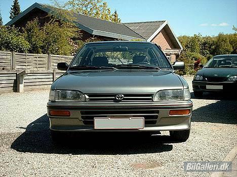 Toyota Corolla 1.3 XLi s-series billede 1