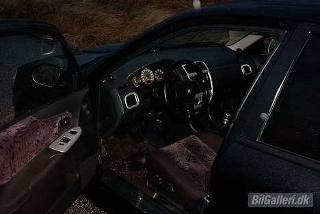 Mazda 323F billede 8