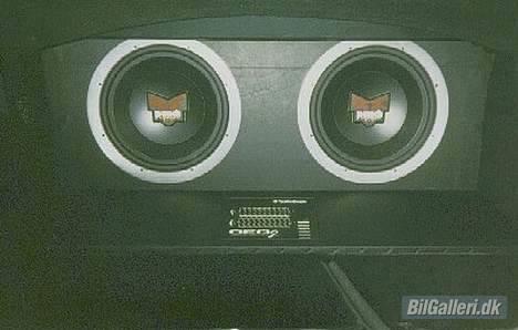 VW vento 1,8 GL kompressor - 2 stk Power DVC med 2000watt max effekt pr.stk. og specielt lavet aluringe billede 9