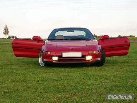 Toyota MR2 Turbo solgt - Lavtgående fly billede 1