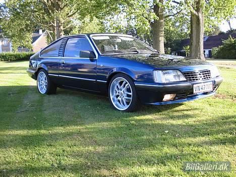 Opel monza 3000 24v billede 2