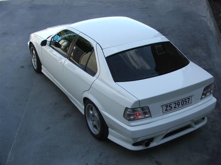 BMW E36 (solgt) billede 3