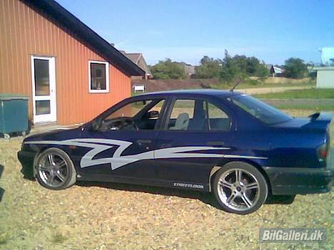 Nissan primera 1.6 sri billede 1