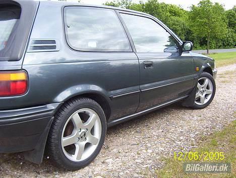 Toyota Corolla 1,3 Solgt billede 7