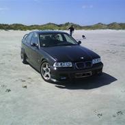 BMW 318i - TIL SALG 