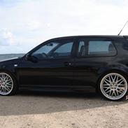 VW 4 gti  r32 fmj  SOLGT.