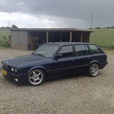 BMW E 30 Turing 320i (solgt)
