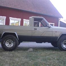 Nissan Patrol Pickup ¤ SOLGT ¤