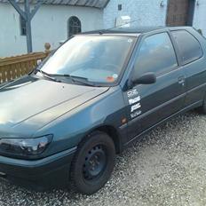 Peugeot 306 *SKROTTET*