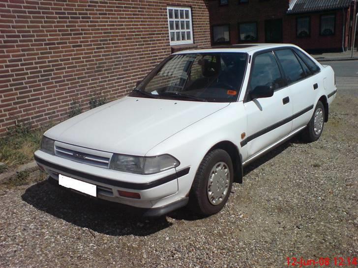 Toyota Carina 2  1,6 16v *Solgt* - Her er så den nye gamle dyt c",) billede 1