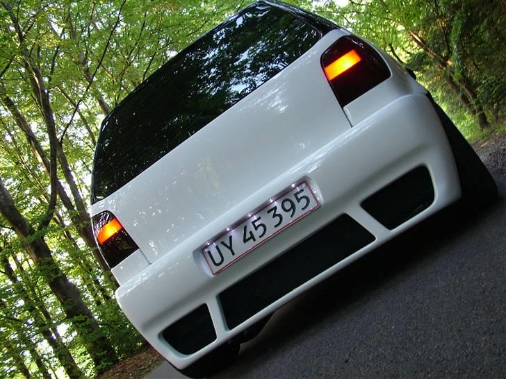 VW Polo 6N  - Dioder som nummerpladelys - fed detalje billede 11