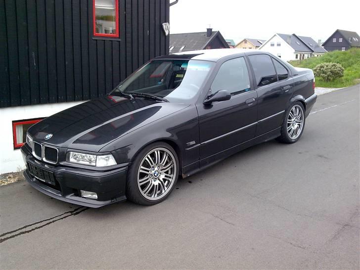 BMW  320i  død =0( billede 1