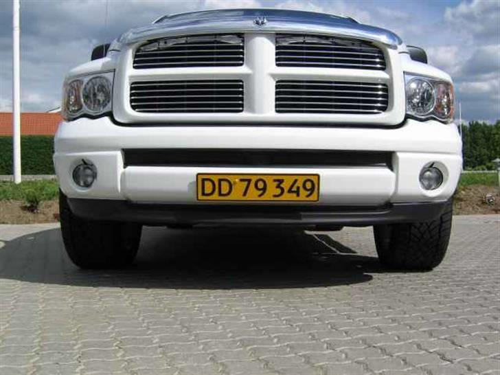 Dodge Ram 1500 SLT Quad CAB billede 2
