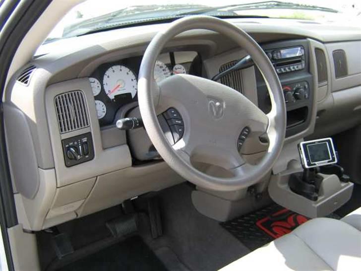 Dodge Ram 1500 SLT Quad CAB billede 8