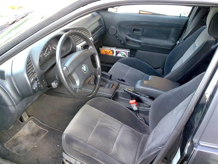 BMW  320i  død =0( billede 4