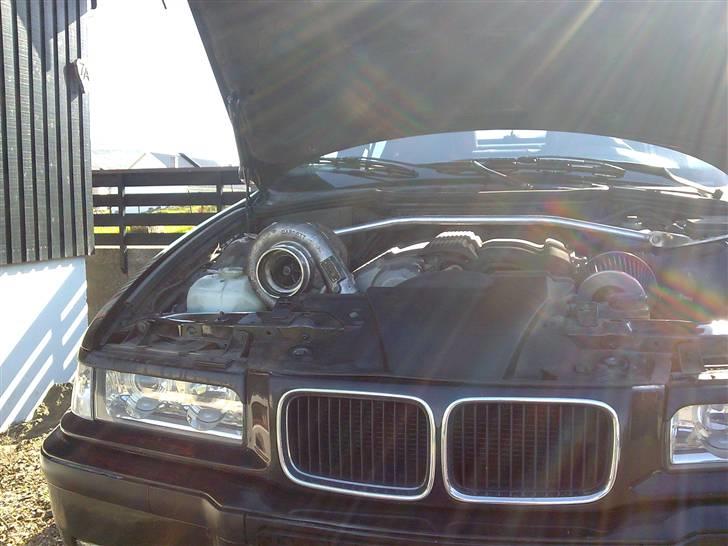 BMW  320i  død =0( billede 9