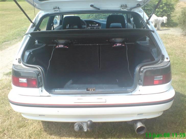 Toyota Corolla 1.3 XLI  ( SOLGT) billede 7