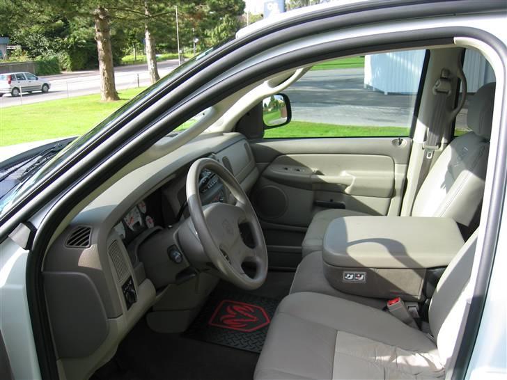 Dodge Ram 1500 SLT Quad CAB billede 11