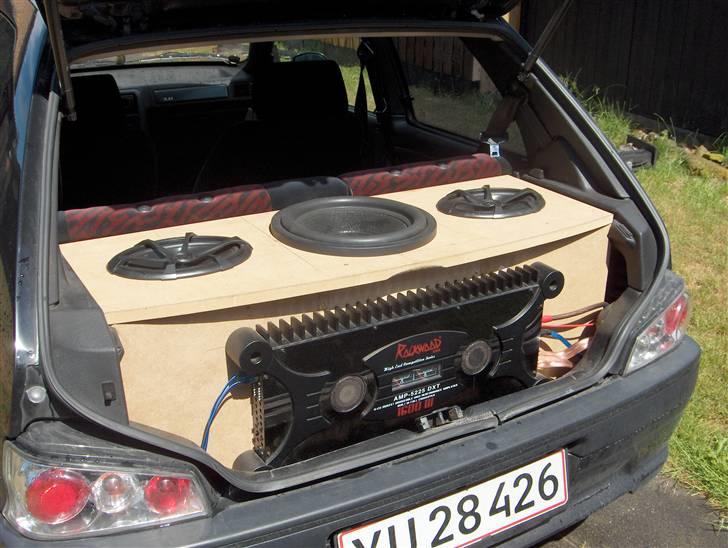 Peugeot 106 1.6 xsi (Solgt) - skal lige ha smidt noget filt på en dag billede 4