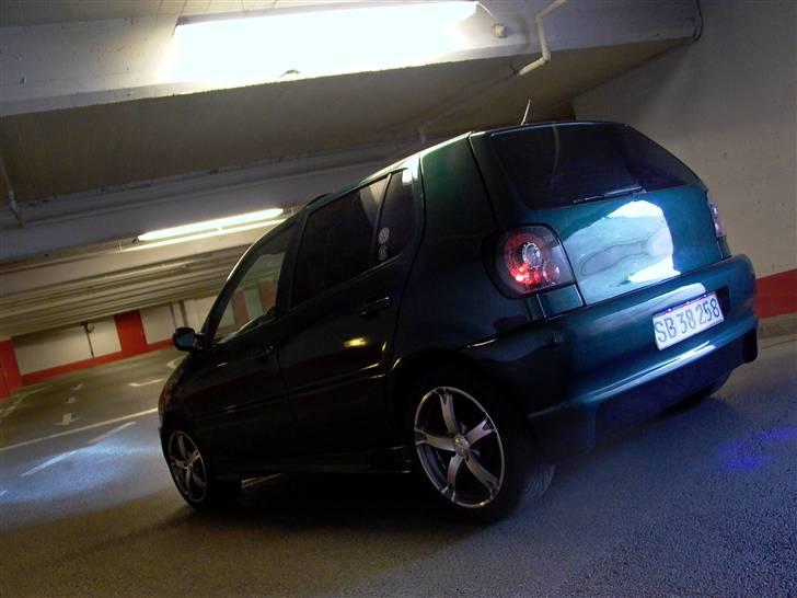 VW polo ( solgt og nu død ) - Superbrugsen Thisted P-kælder billede 3