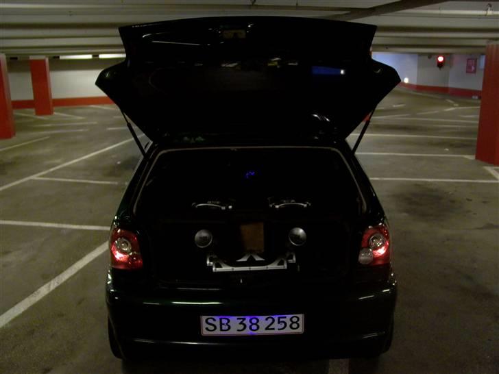 VW polo ( solgt og nu død ) - Superbrugsen Thisted P-kælder billede 6