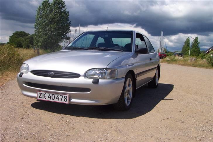 Ford escort 1,8  billede 2