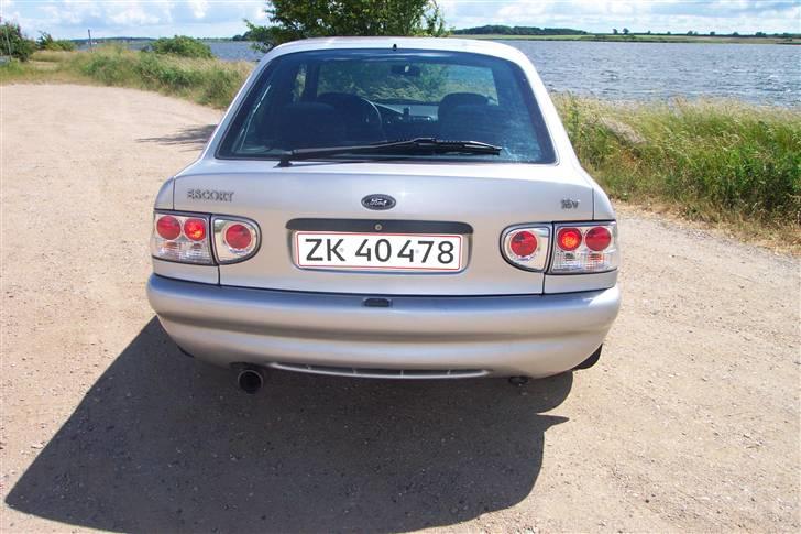 Ford escort 1,8  billede 6