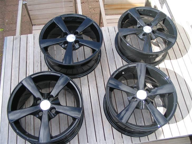 Fiat Punto 1.2 S - Fælgene efter tur ved maleren  billede 17