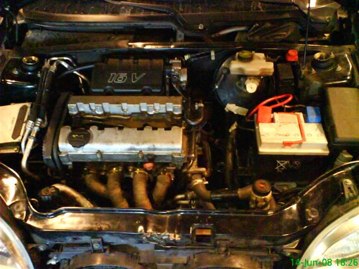 Citroën Saxo 1,6i 16v VTS (solgt) billede 12