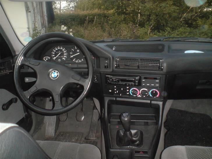 BMW E34 520i billede 6