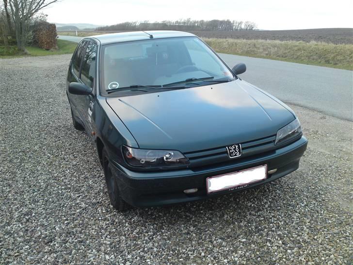 Peugeot 306 *SKROTTET* - Med de nye angel eyes lygter, ser pisse godt ud :D billede 1