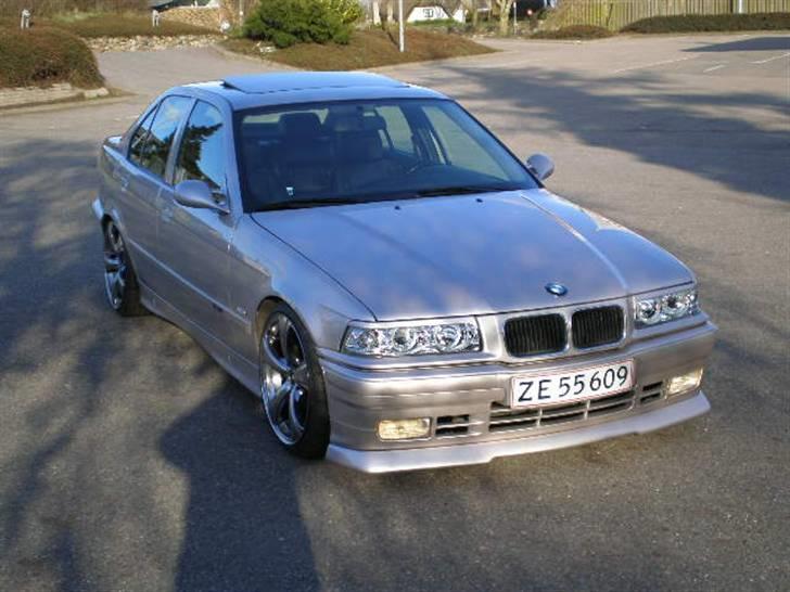 BMW 325i billede 3
