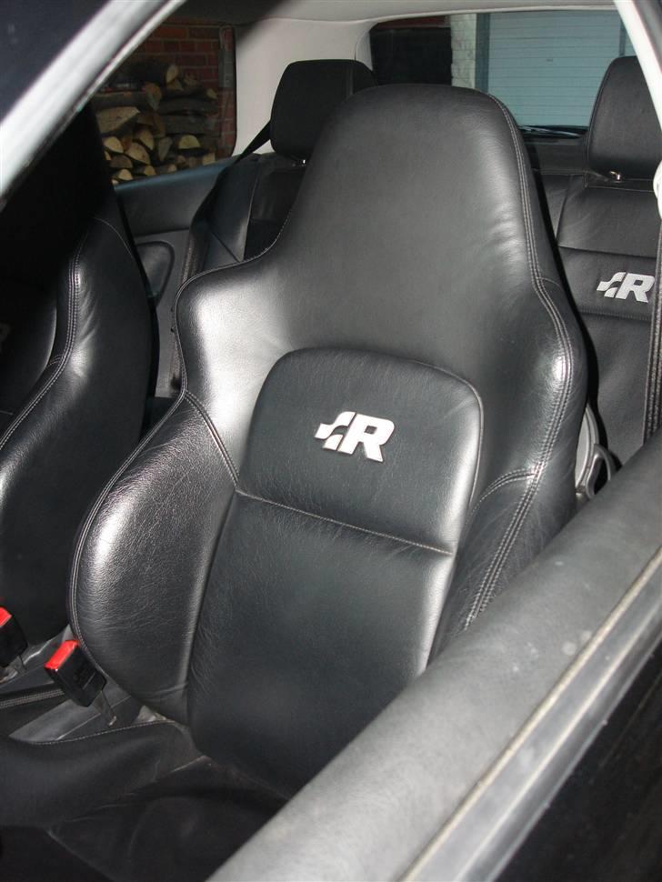 VW 4 gti  r32 fmj  SOLGT. billede 5