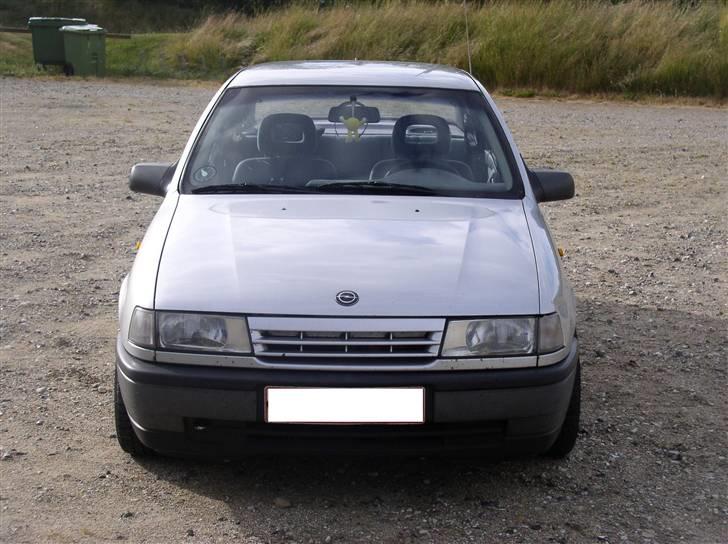 Opel vectra  2,0i 8v  SOLGT billede 7
