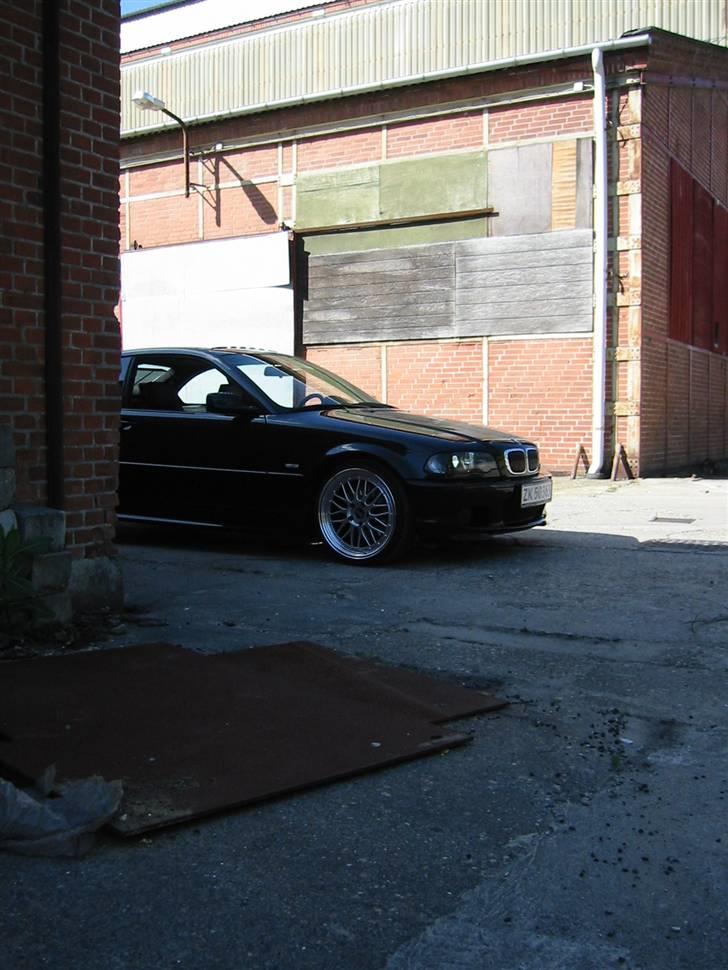 BMW 330ci * Solgt* billede 4