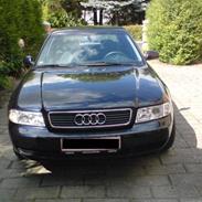 Audi A4 Limousine