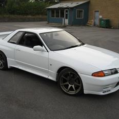 Nissan Skyline R32 GTR 