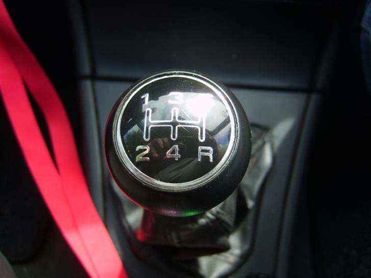 Peugeot 405 GLX *Skrottet* - gearknobben billede 13