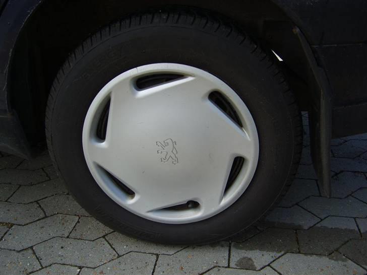 Peugeot 405 GLX *Skrottet* - stålhjul billede 17