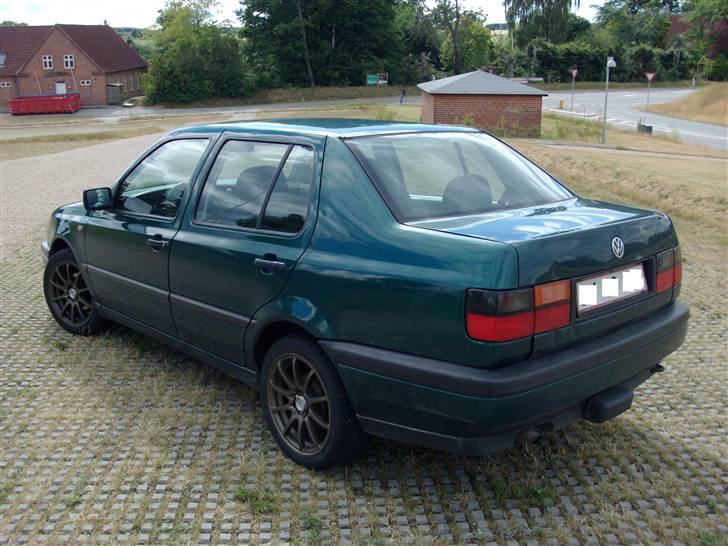 VW Vento1,8 GL billede 4