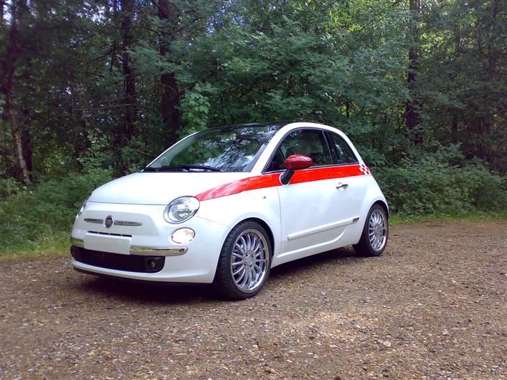 Fiat 500 1,3 Lounge  - Så er vi ved at være der billede 1