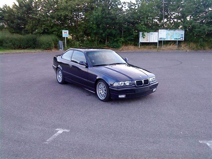 BMW E36 320 Coupé Vanos SOLGT billede 2