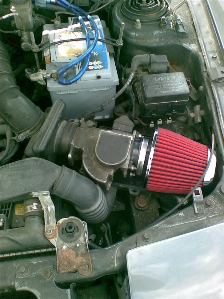 Mazda 323F * Skrottet * - Et stykke med filter :) billede 8