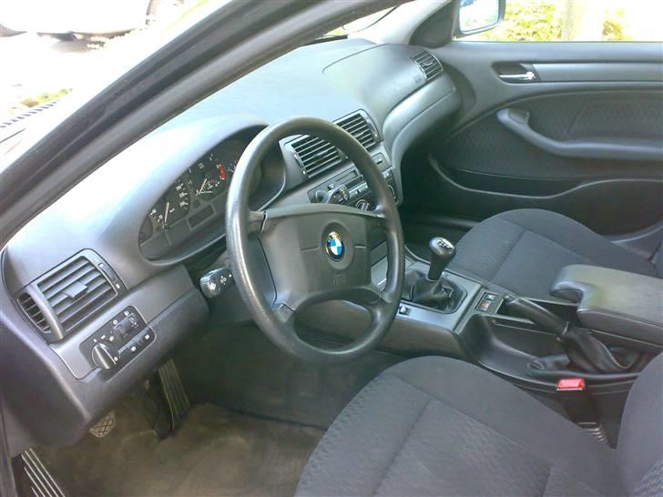 BMW 320d billede 4