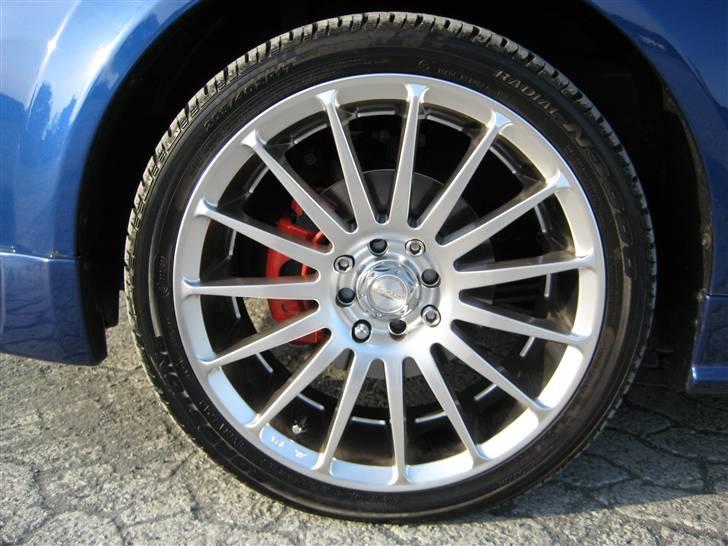 Chevrolet Lacetti 1,6 - 17" Hrs fælge med Røde caliper bagved! billede 6