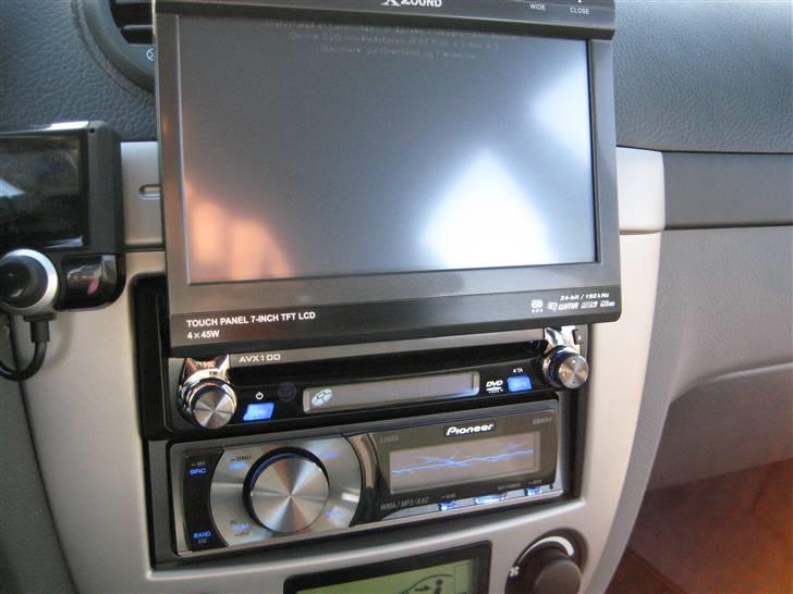 Chevrolet Lacetti 1,6 - Pioneer anlægget med alle de indstilings muligheder en bilstreofreak kan ønske sig. X-Sound"en Bruges KUN til dvd afspiling det er Pioneeren der afspiller lyden!! billede 7