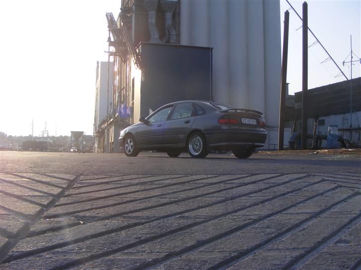 Renault Laguna 2.0 (Solgt) billede 1