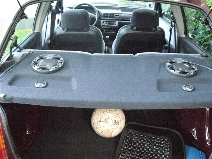 Ford Fiesta 1.3 sport SOLGT billede 11