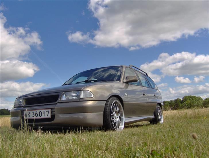 Opel astra f caravan solgt billede 1