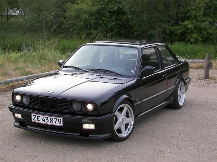 BMW 320i E30 (M50) billede 2